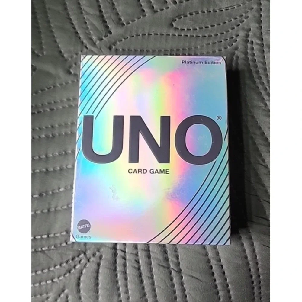 UNO Mattel UNO Platinum Edition Card Game Premium Holographic Foil Cards New‎